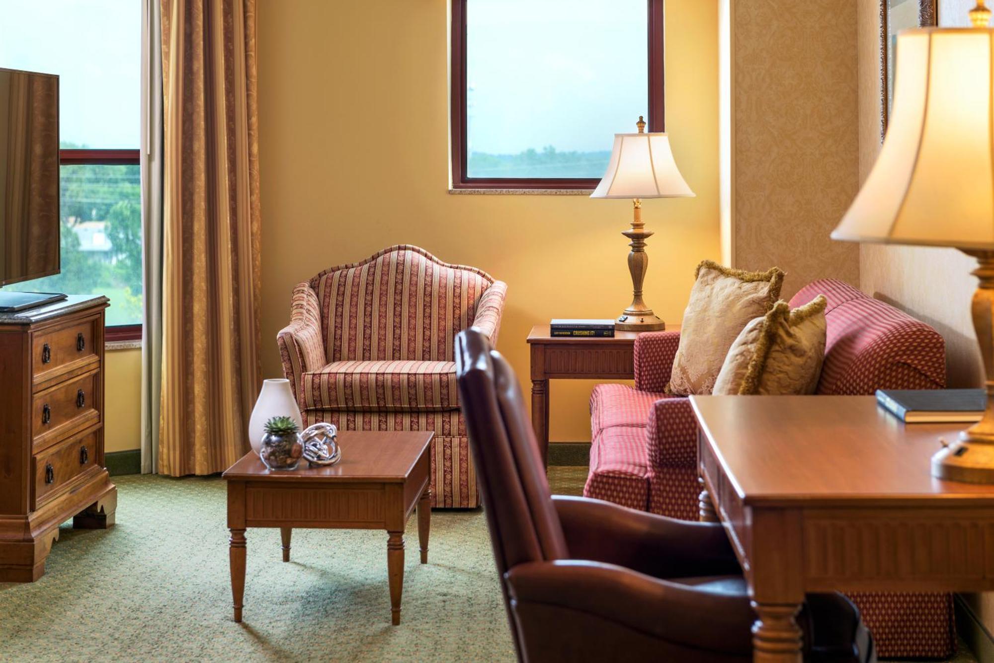 Renaissance Tulsa Hotel & Convention Center Экстерьер фото