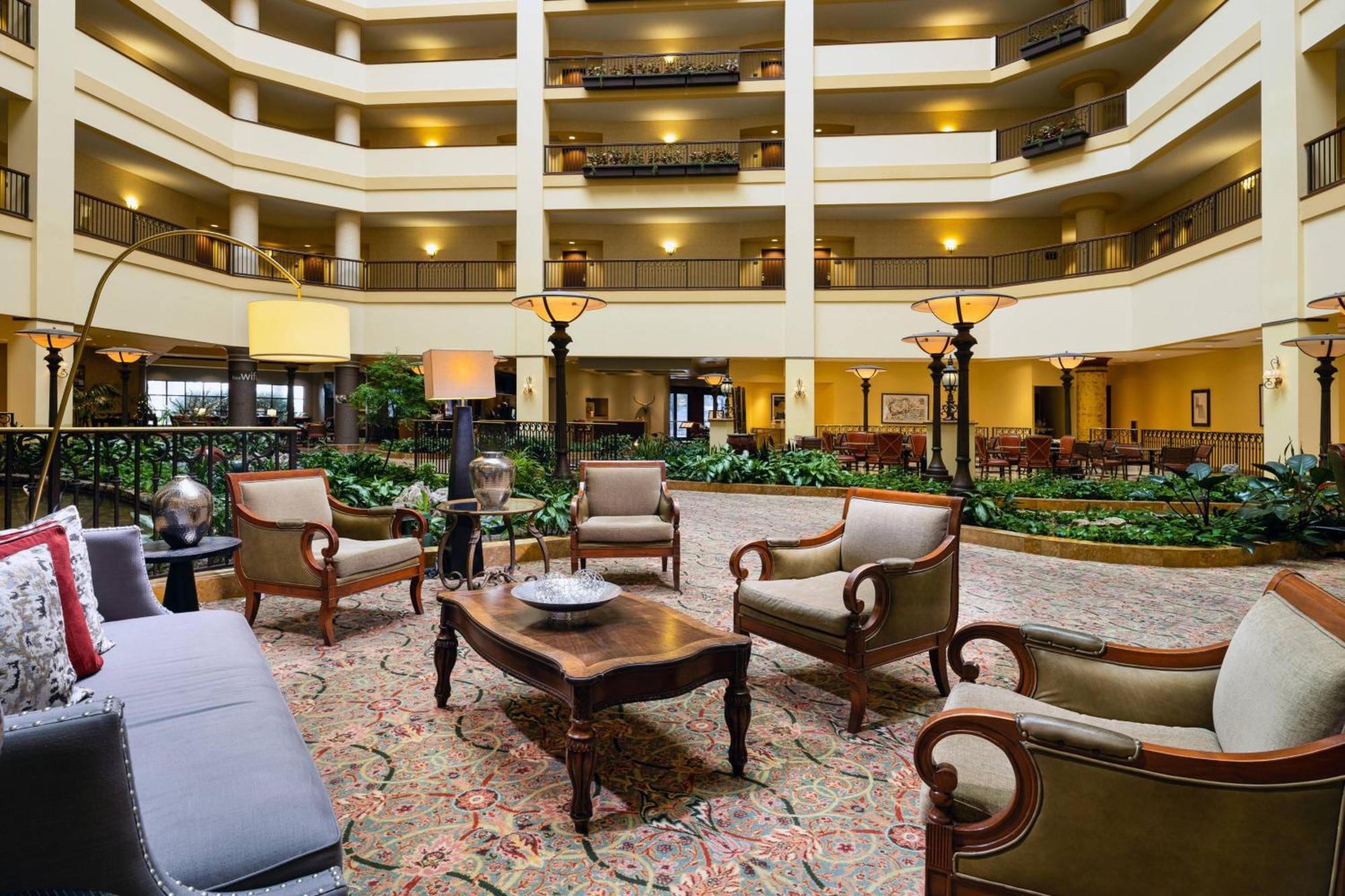 Renaissance Tulsa Hotel & Convention Center Экстерьер фото