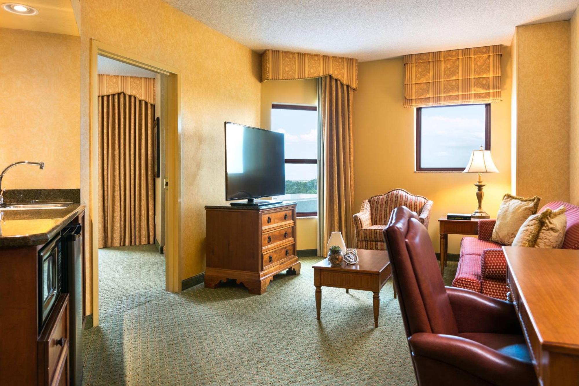 Renaissance Tulsa Hotel & Convention Center Экстерьер фото