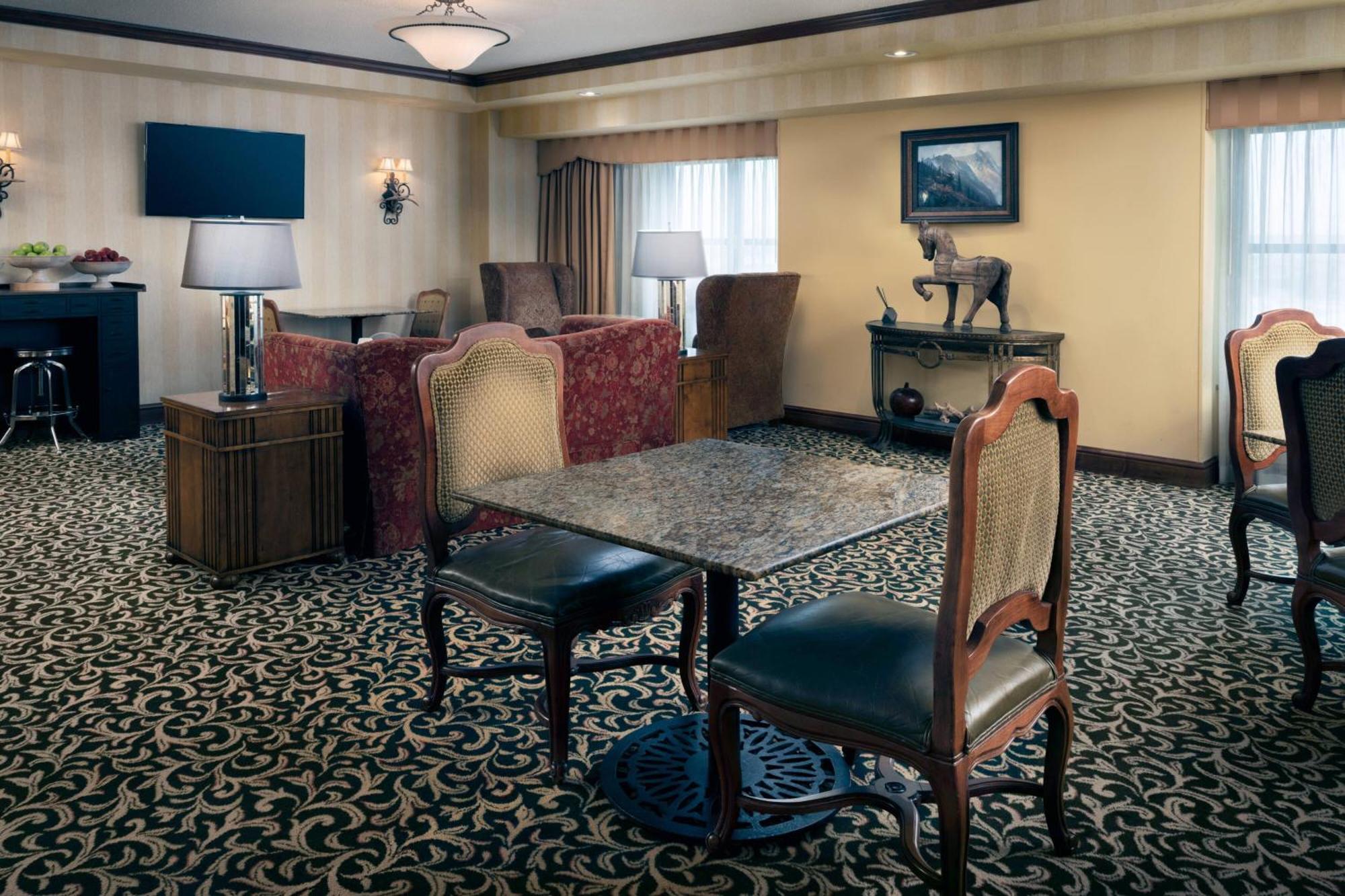 Renaissance Tulsa Hotel & Convention Center Экстерьер фото